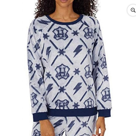 Wizarding World of Harry Potter Navy Blue Fleece Long Sleeve Sleep Top - Picture 1 of 6